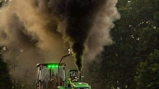 JeffCoFair tractor pull smoke Lasher