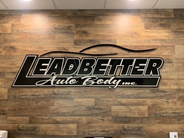 Leadbetter Auto Body-Logo